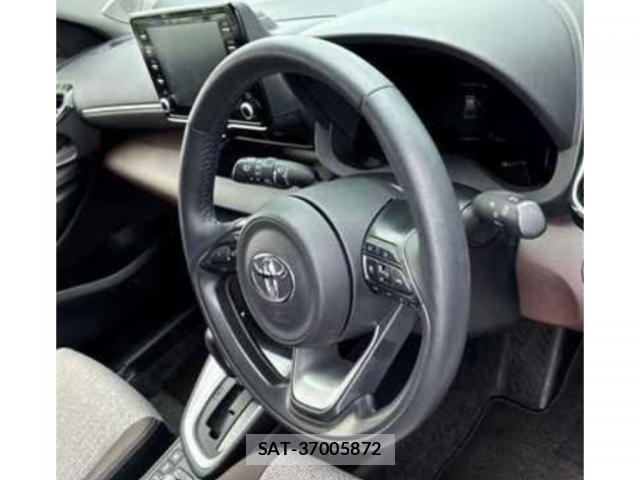 Toyota YARIS CROSS 2022-08 8217587-2