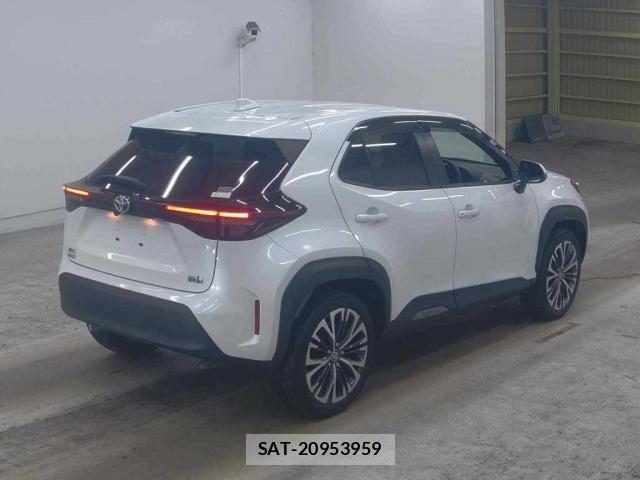 Toyota YARIS CROSS 2024-01 8217822-1