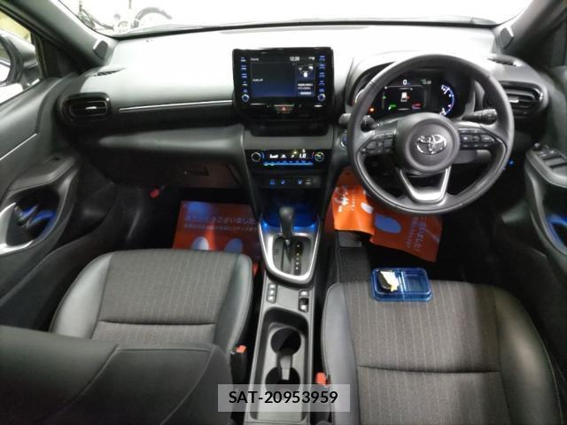 Toyota YARIS CROSS 2024-01 8217822-2