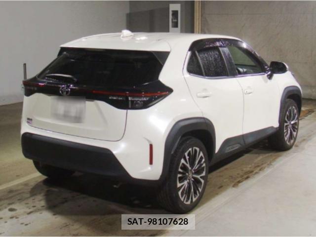 Toyota YARIS CROSS 2022-01 8217978-1