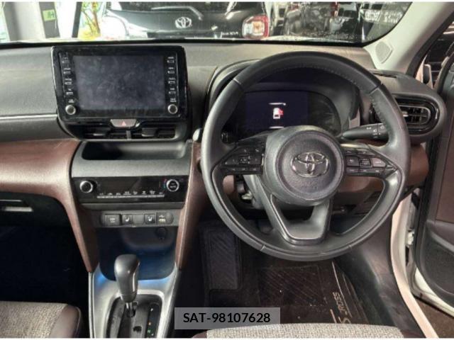 Toyota YARIS CROSS 2022-01 8217978-2