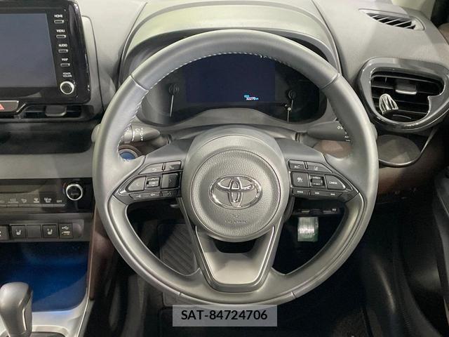 Toyota YARIS CROSS 2022-07 8218532-10