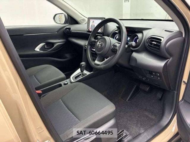Toyota YARIS CROSS 2023-05 8218840-3