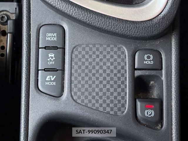 Toyota YARIS CROSS 2023-05 8218841-12