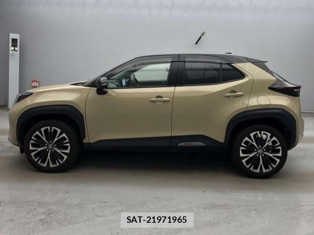 Toyota YARIS CROSS 2025-01 8219010-10
