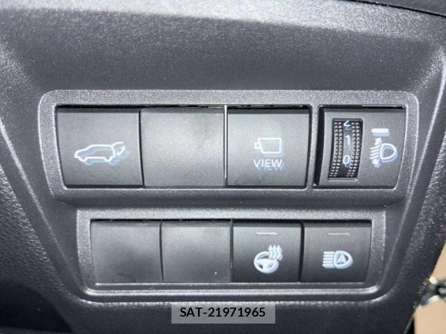 Toyota YARIS CROSS 2025-01 8219010-12