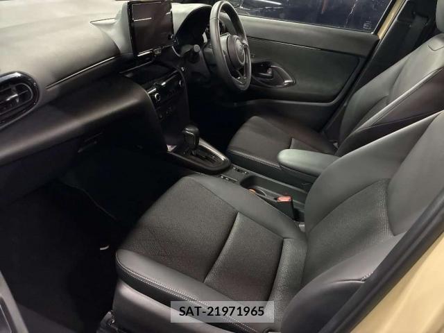 Toyota YARIS CROSS 2025-01 8219010-5