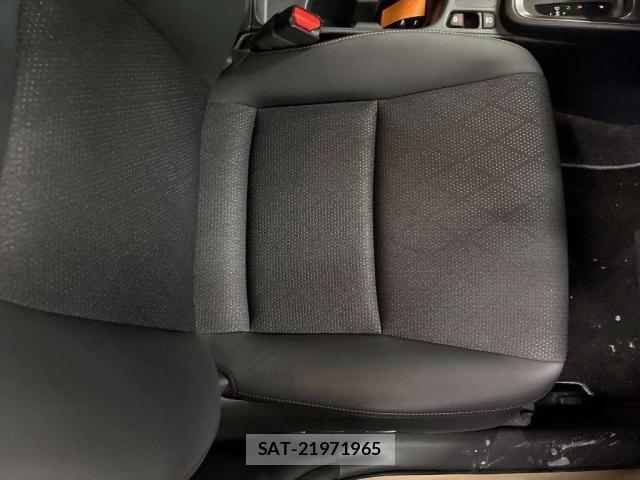 Toyota YARIS CROSS 2025-01 8219010-9