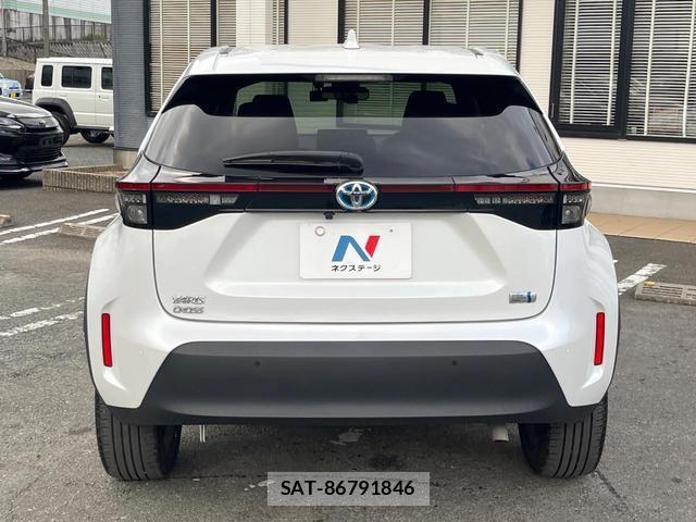 Toyota YARIS CROSS 2023-08 8219452-17