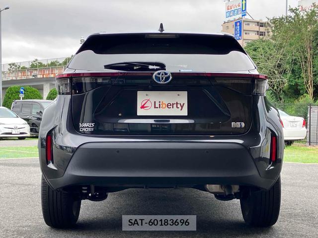 Toyota YARIS CROSS 2021-05 8219748-10