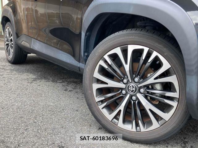 Toyota YARIS CROSS 2021-05 8219748-17