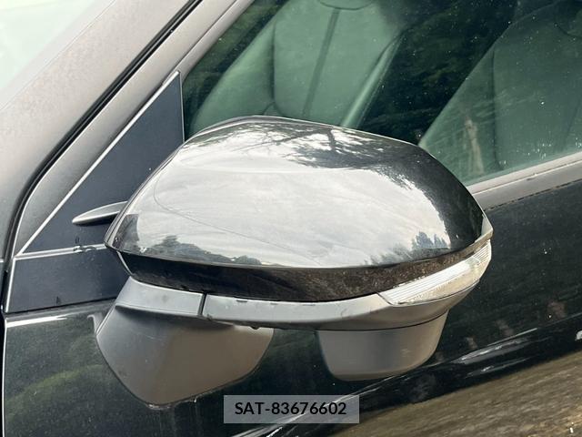 Toyota YARIS CROSS 2023-08 8219884-19