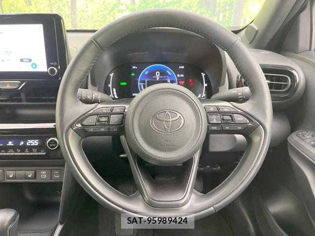 Toyota YARIS CROSS 2024-05 8220112-10