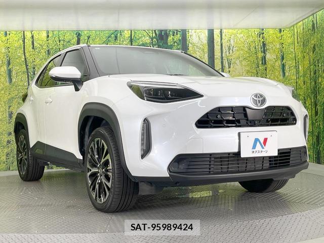 Toyota YARIS CROSS 2024-05 8220112-15
