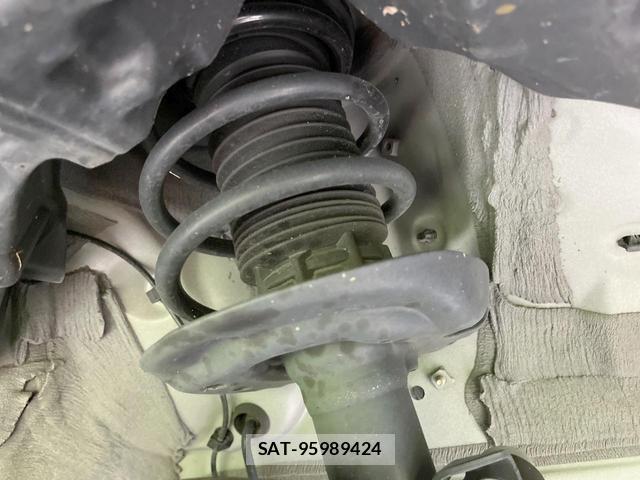 Toyota YARIS CROSS 2024-05 8220112-19