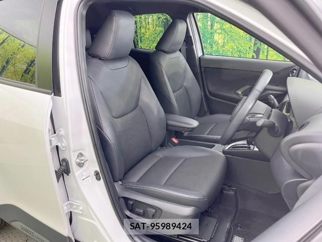 Toyota YARIS CROSS 2024-05 8220112-7