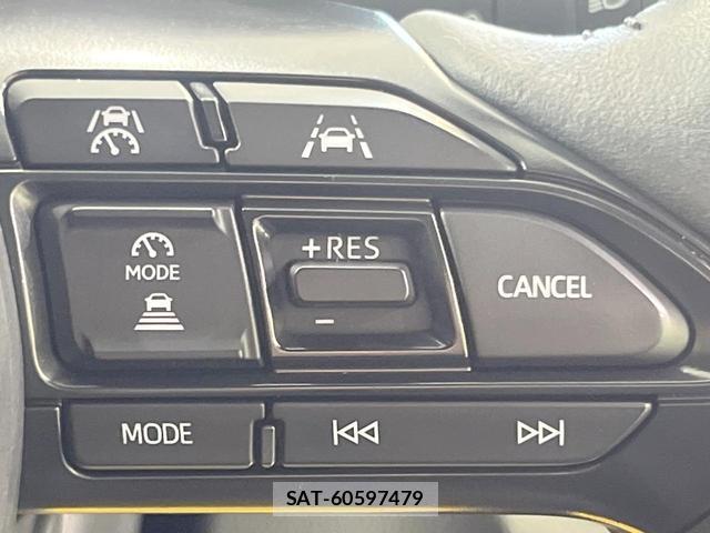 Toyota YARIS CROSS 2025-03 8220207-5