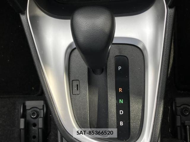 Toyota YARIS CROSS 2023-12 8220224-14