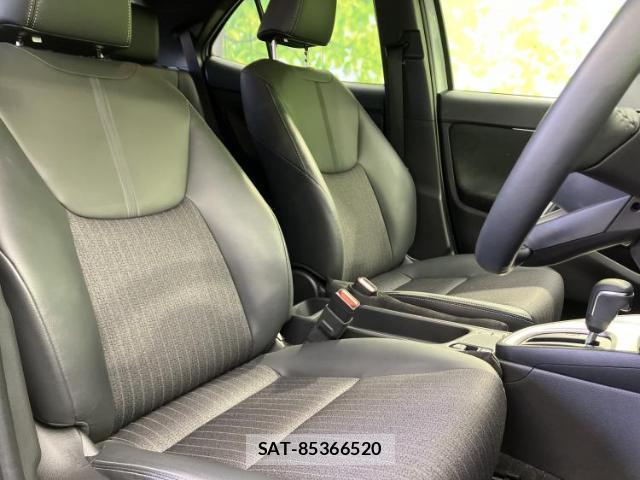 Toyota YARIS CROSS 2023-12 8220224-3