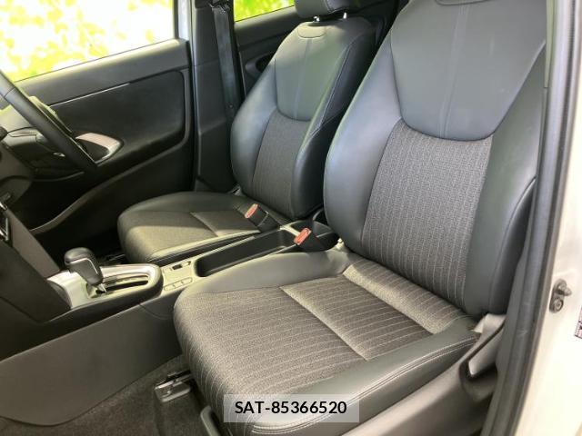 Toyota YARIS CROSS 2023-12 8220224-5