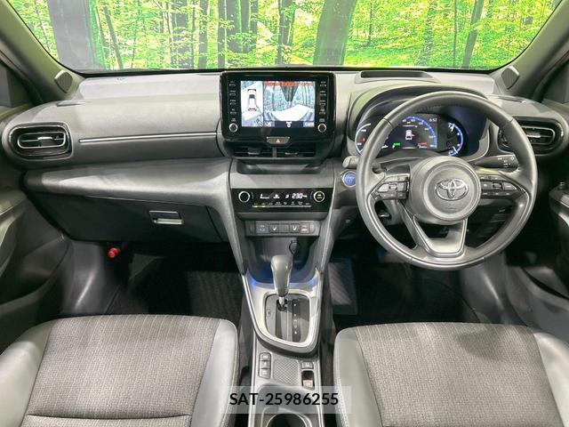 Toyota YARIS CROSS 2023-12 8220285-1