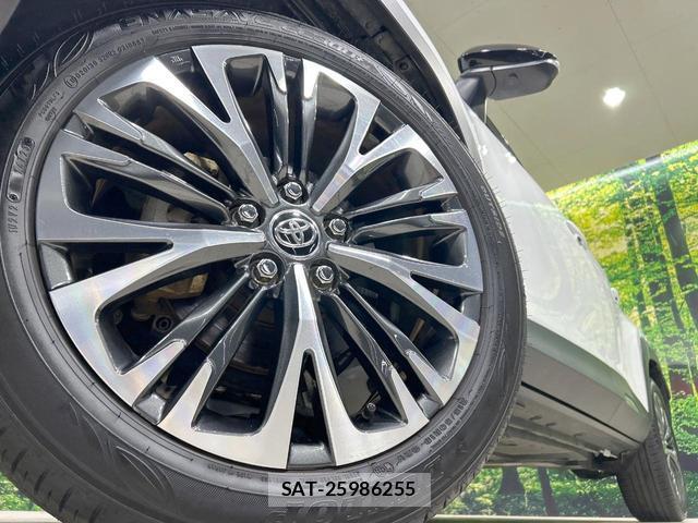 Toyota YARIS CROSS 2023-12 8220285-12