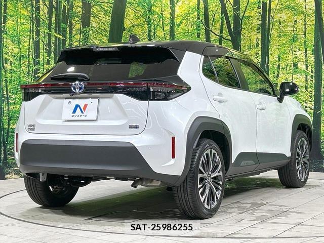 Toyota YARIS CROSS 2023-12 8220285-16