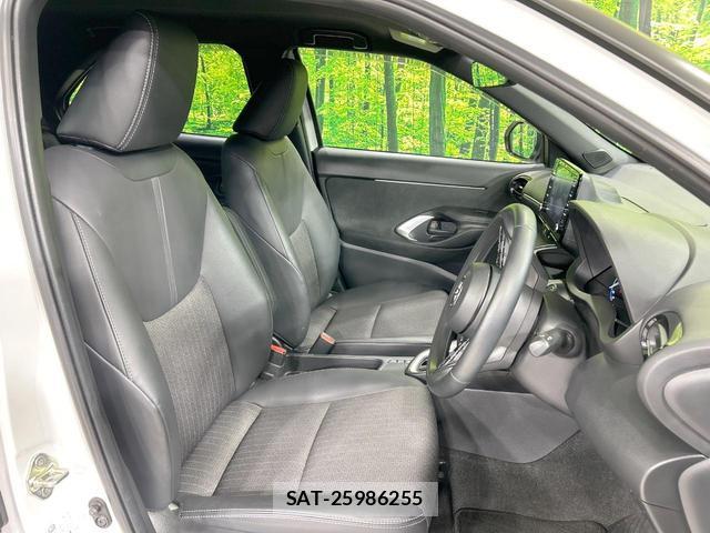 Toyota YARIS CROSS 2023-12 8220285-7