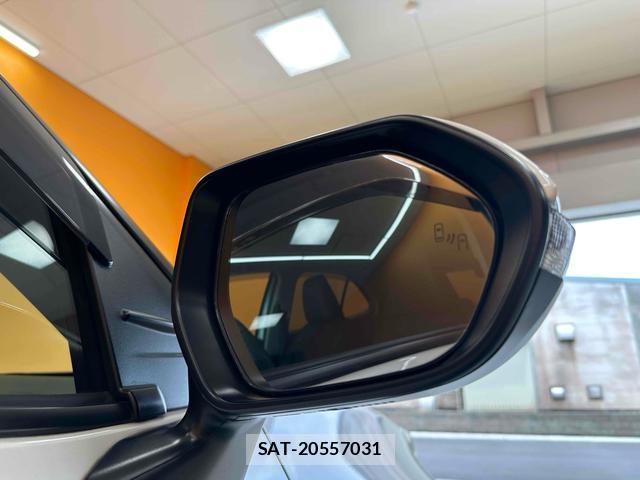 Toyota YARIS CROSS 2023-03 8221042-10