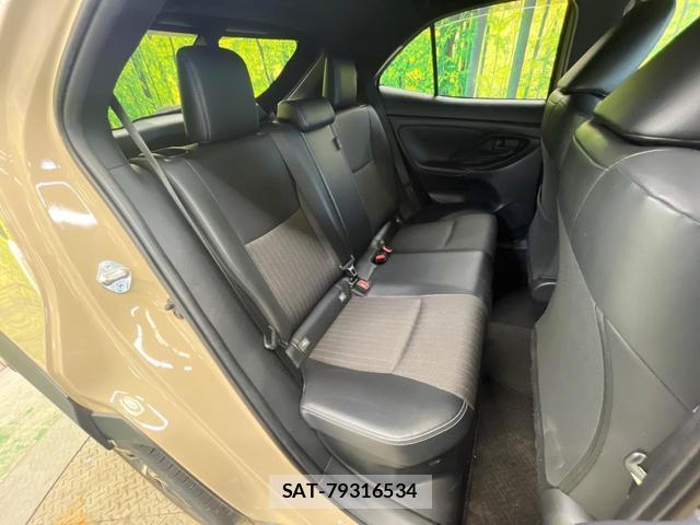 Toyota YARIS CROSS 2022-09 8221650-10