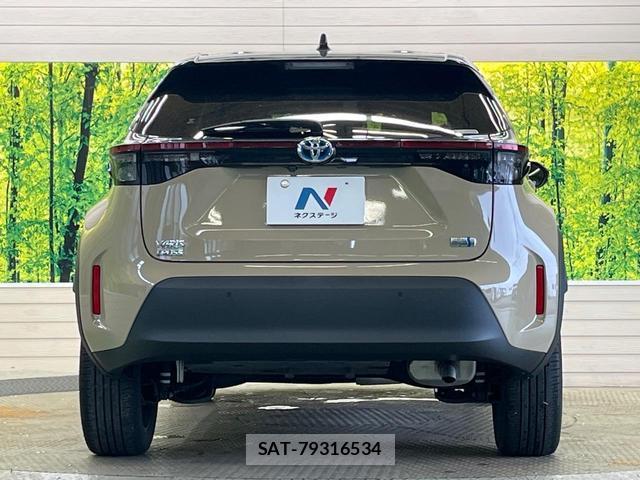 Toyota YARIS CROSS 2022-09 8221650-15