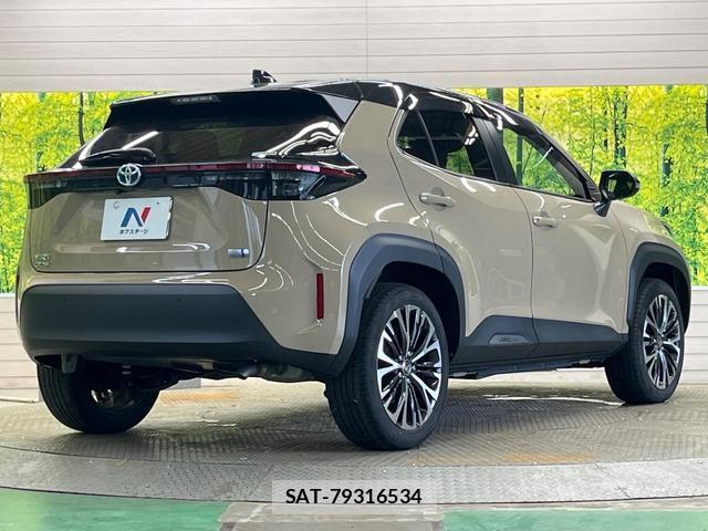 Toyota YARIS CROSS 2022-09 8221650-17