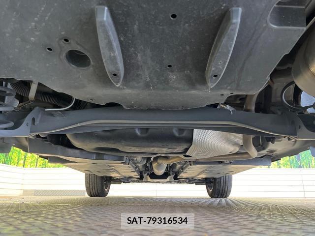 Toyota YARIS CROSS 2022-09 8221650-19