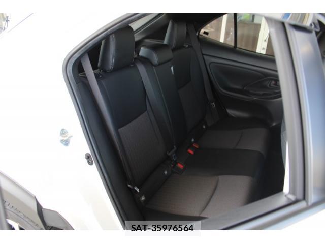 Toyota YARIS CROSS 2023-01 8222297-5