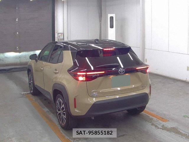Toyota YARIS CROSS 2024-12 8223166-1