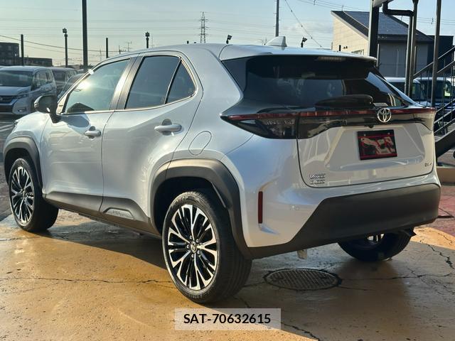 Toyota YARIS CROSS 2025-02 8223254-1