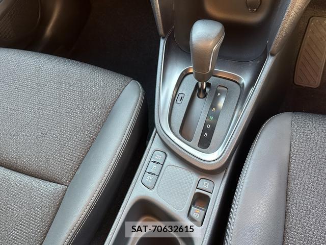 Toyota YARIS CROSS 2025-02 8223254-10