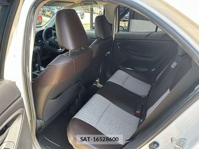 Toyota YARIS CROSS 2021-06 8223255-8