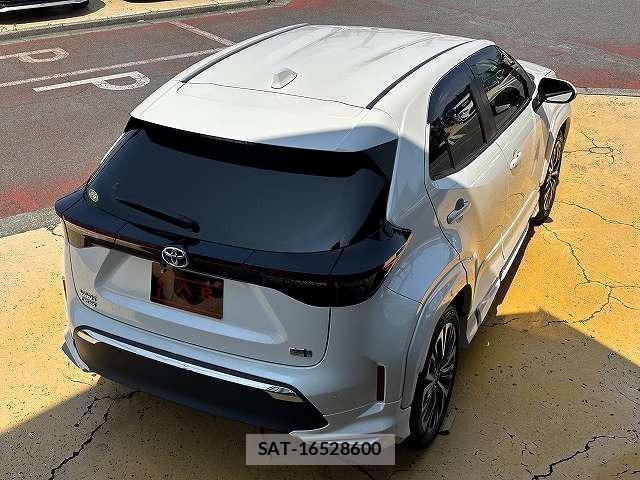Toyota YARIS CROSS 2021-06 8223255-9