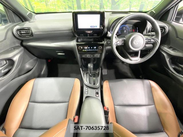 Toyota YARIS CROSS 2024-04 8223282-1