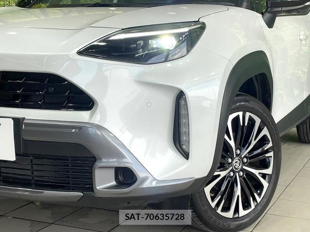 Toyota YARIS CROSS 2024-04 8223282-11
