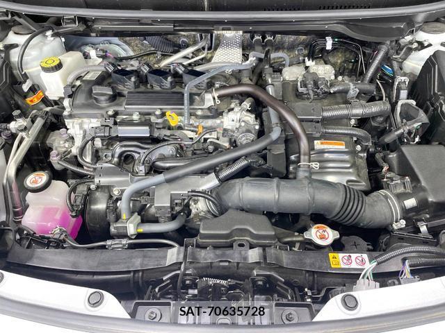 Toyota YARIS CROSS 2024-04 8223282-17