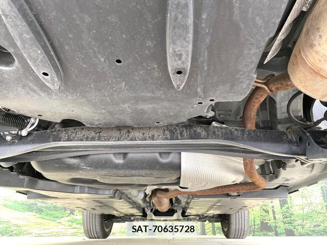 Toyota YARIS CROSS 2024-04 8223282-18