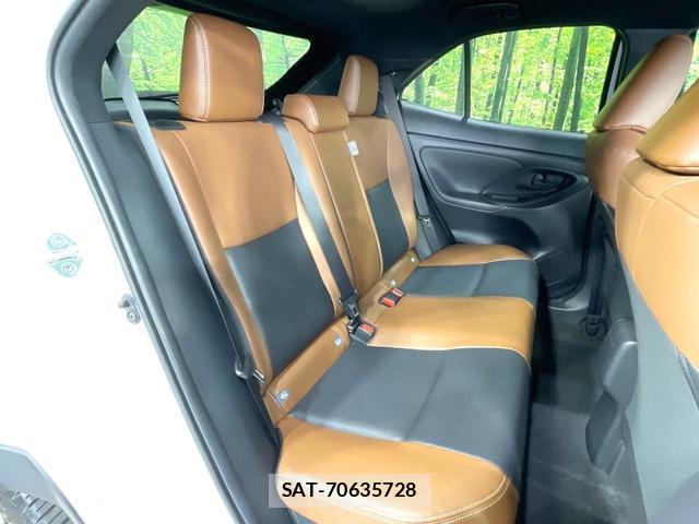 Toyota YARIS CROSS 2024-04 8223282-8