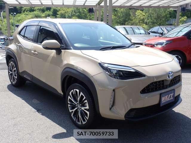 Toyota YARIS CROSS 2023-03 8223820-15