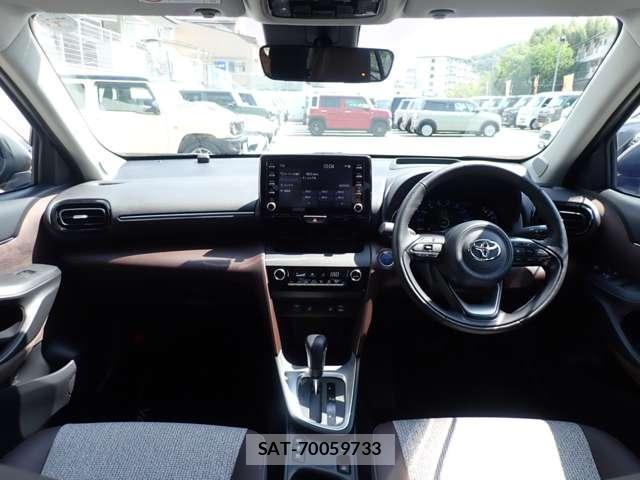 Toyota YARIS CROSS 2023-03 8223820-2