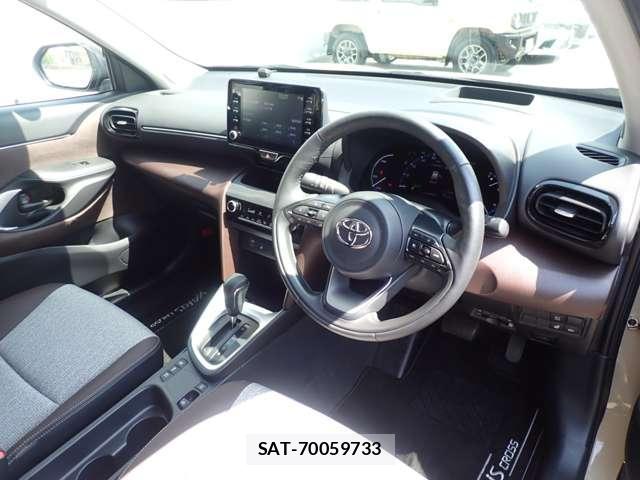 Toyota YARIS CROSS 2023-03 8223820-6