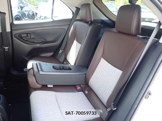 Toyota YARIS CROSS 2023-03 8223820-9