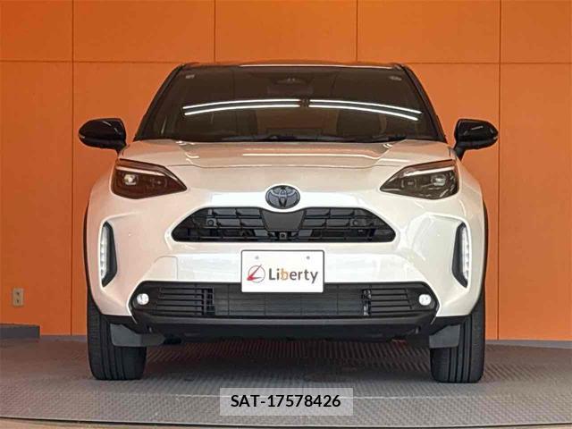Toyota YARIS CROSS 2026-04 8224596-12
