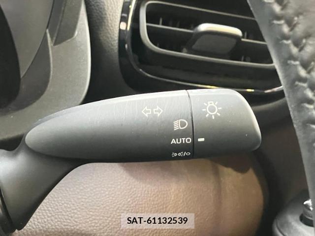 Toyota YARIS CROSS 2022-08 8225261-17